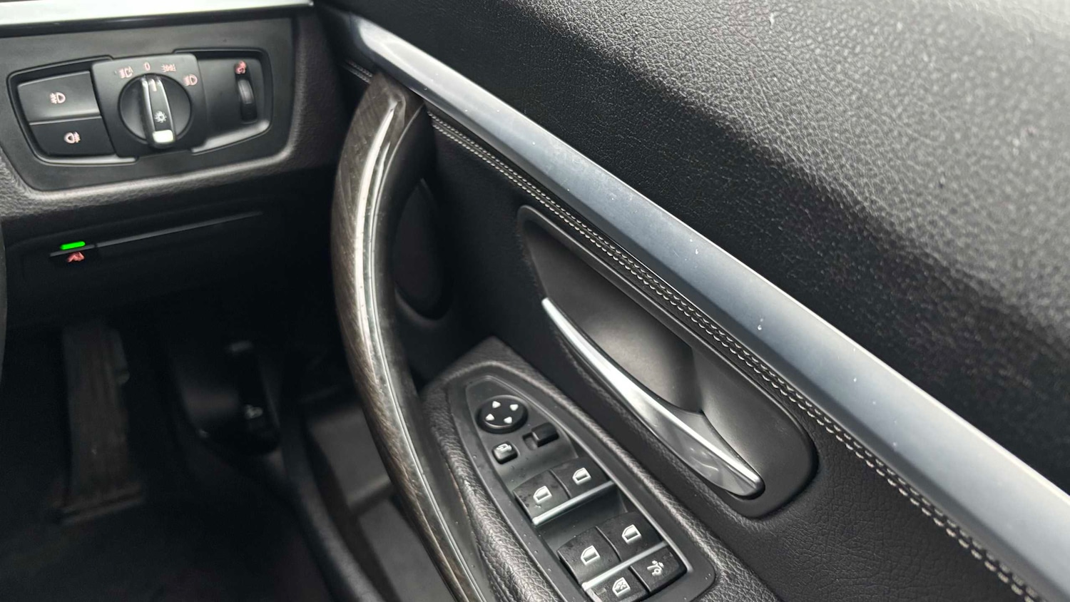 Used BMW 3 Series 2017 for sale - 76564564: Photo 18