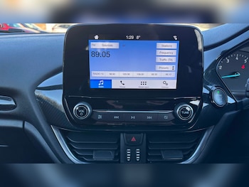 Used Ford Fiesta 2018 for sale - 77219651: Photo