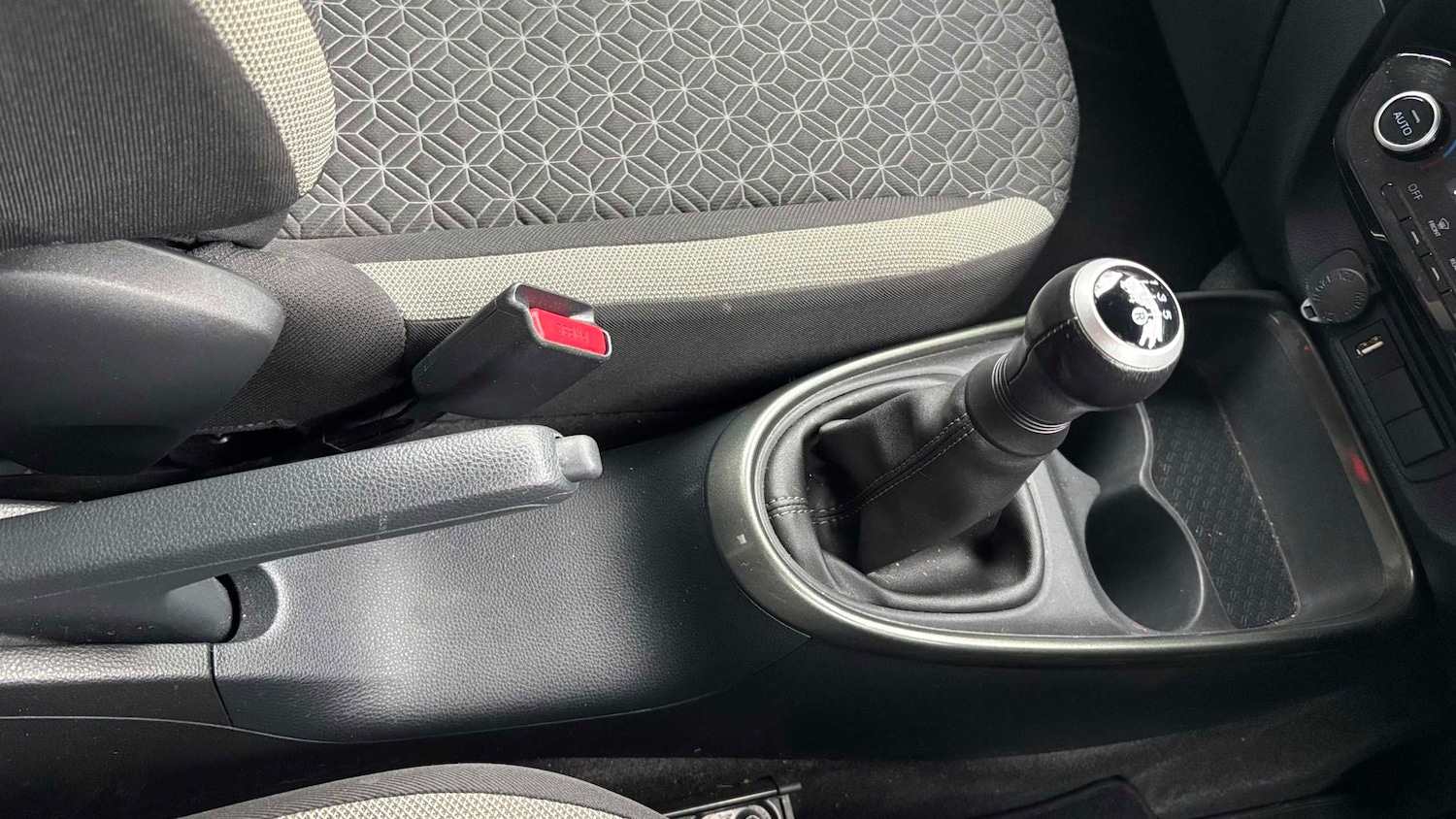 Used Toyota Aygo X 2022 for sale - 76875659: Photo 16