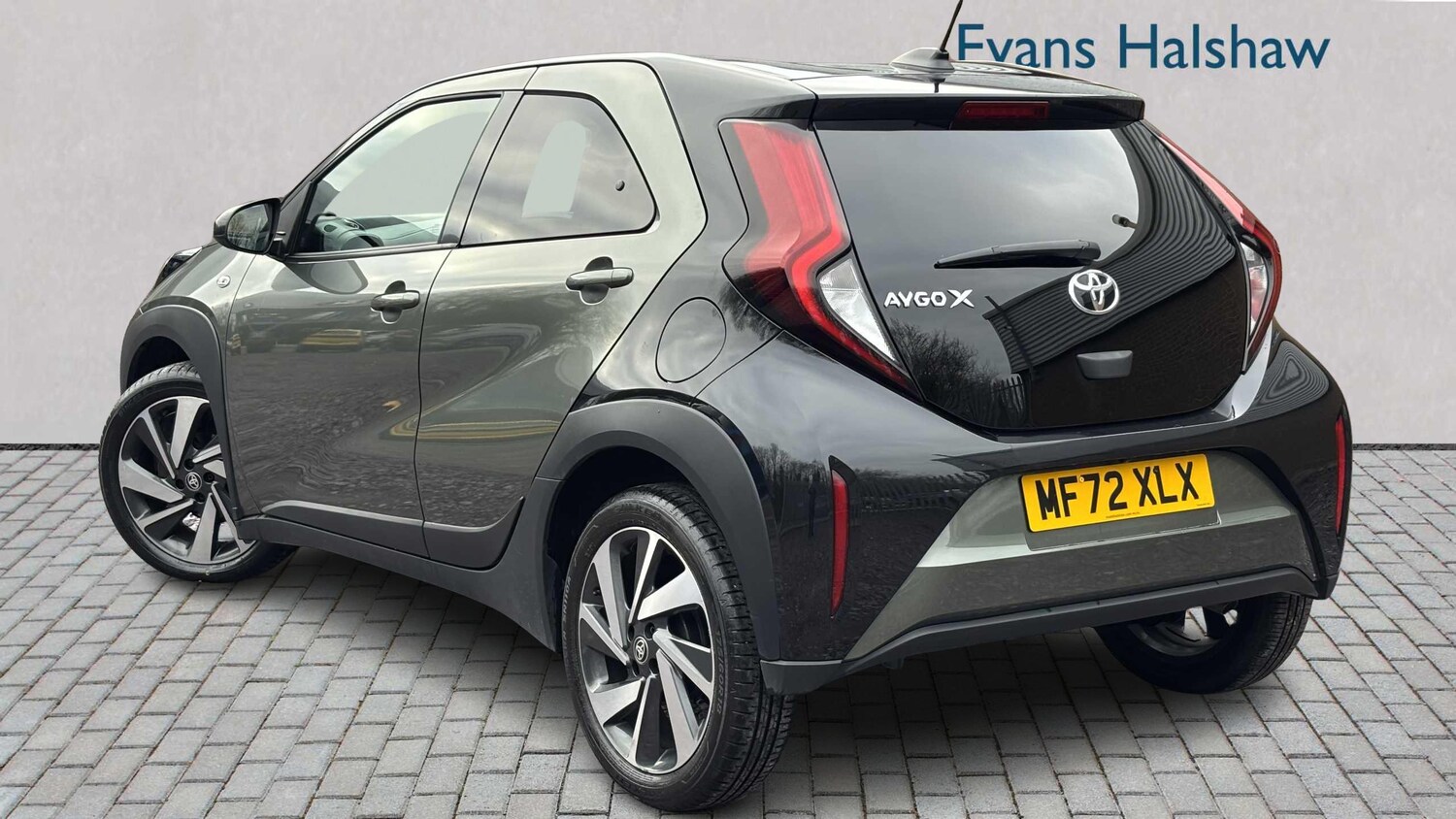 Used Toyota Aygo X 2022 for sale - 76875659: Photo 3