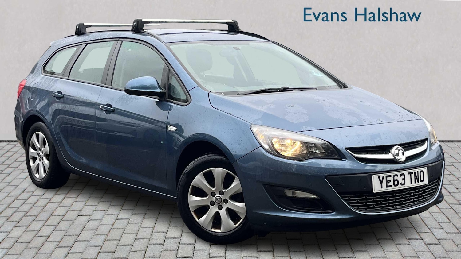Used Vauxhall Astra 2013 for sale - 76192098: Photo 1