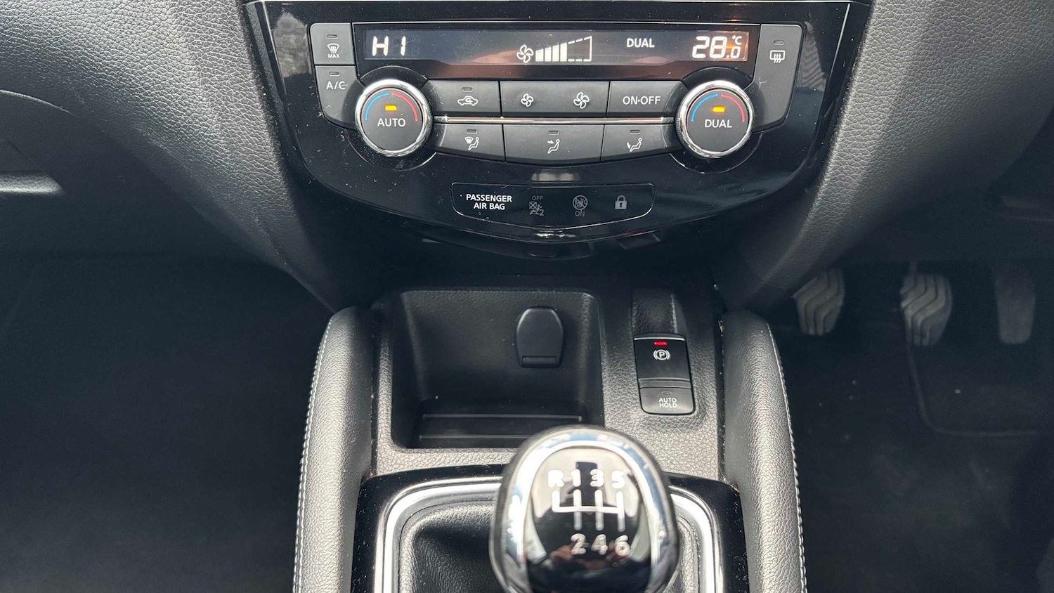 Used Nissan Qashqai 2018 for sale - 77219666: Photo 14