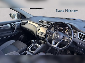 Used Nissan Qashqai 2018 for sale - 77219666: Photo