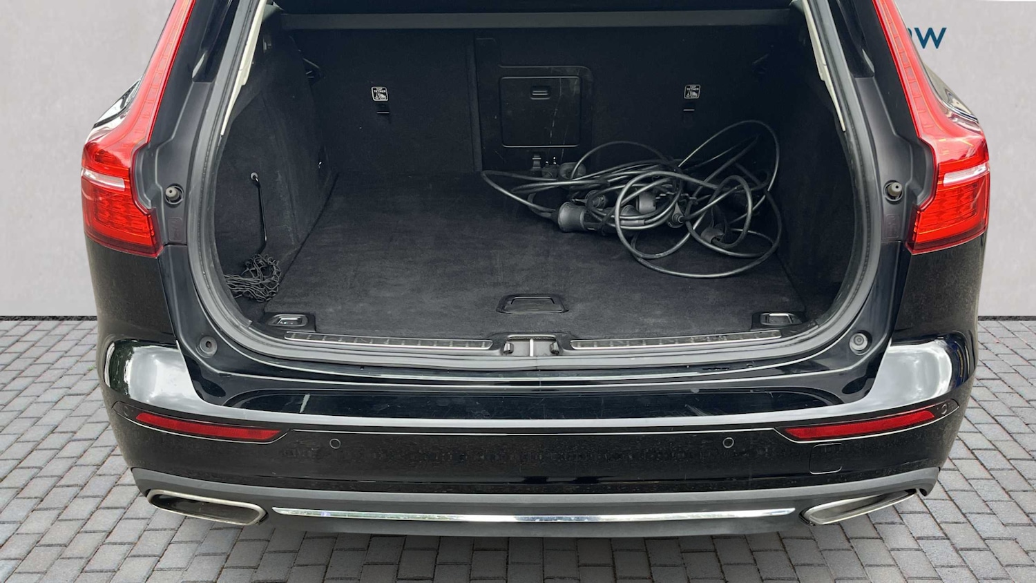 Used Volvo V60 2021 for sale - 75672952: Photo 11