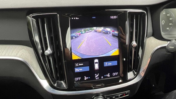 Used Volvo V60 2021 for sale - 75672952: Photo 3