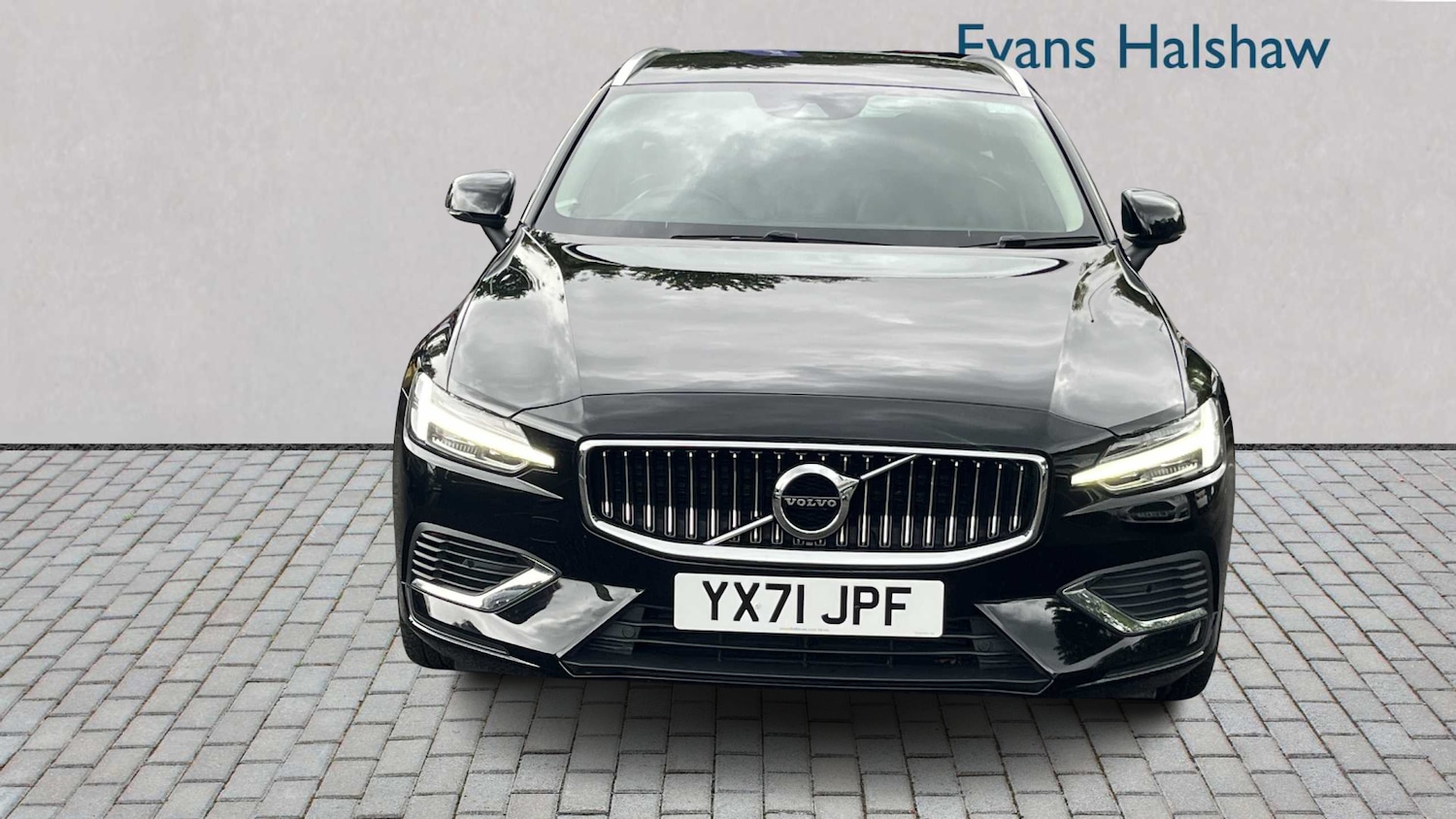 Used Volvo V60 2021 for sale - 75672952: Photo 7