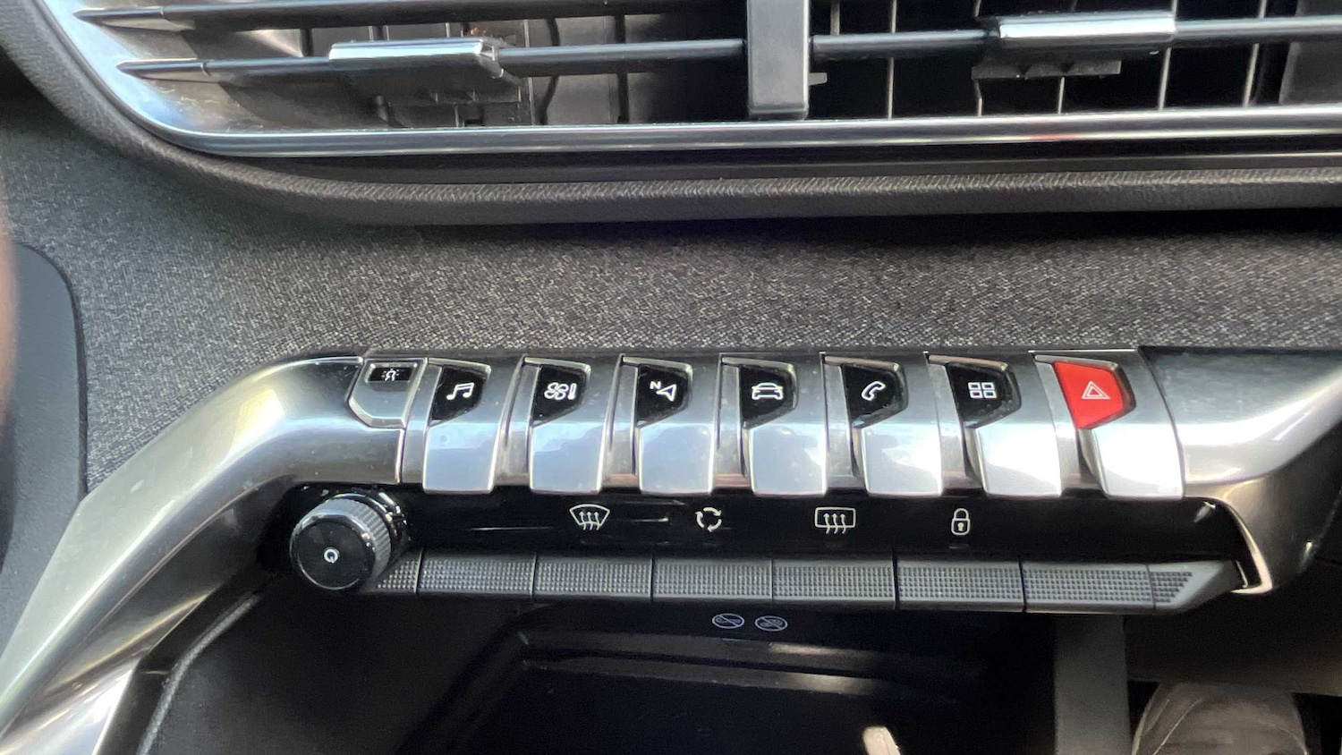 Used Peugeot 3008 2019 for sale - 75785034: Photo 21