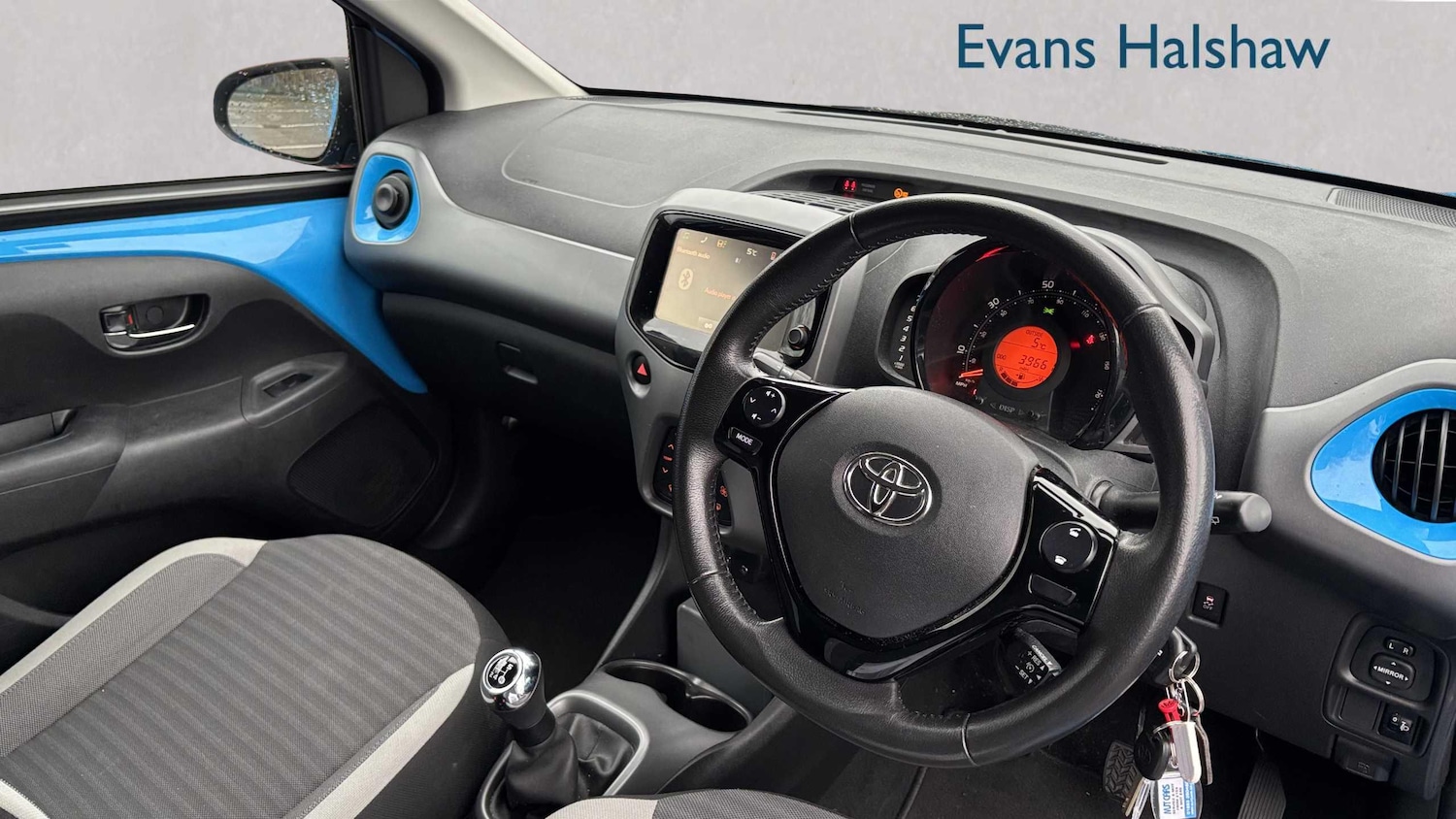 Used Toyota AYGO 2019 for sale - 77348011: Photo 3