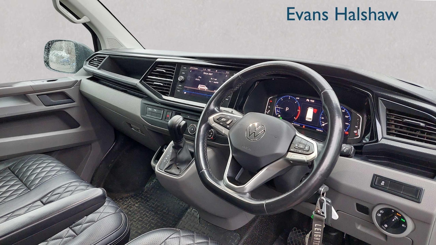 Used Volkswagen Transporter 2021 for sale - 76789396: Photo 3