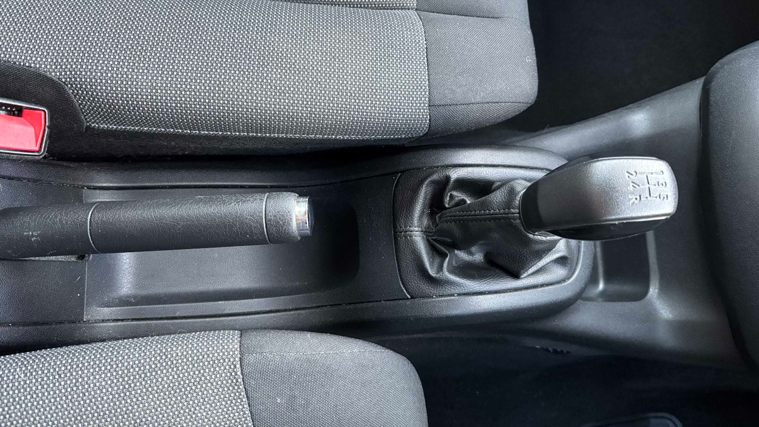 Used Citroen C4 Cactus 2016 for sale - 77628235: Photo 14