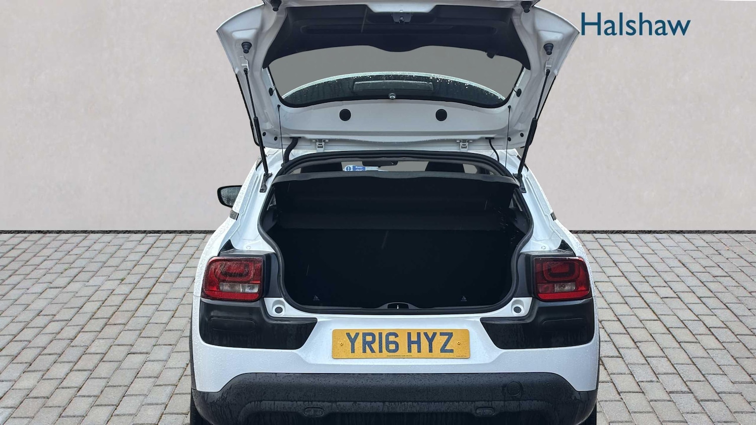 Used Citroen C4 Cactus 2016 for sale - 77628235: Photo 9