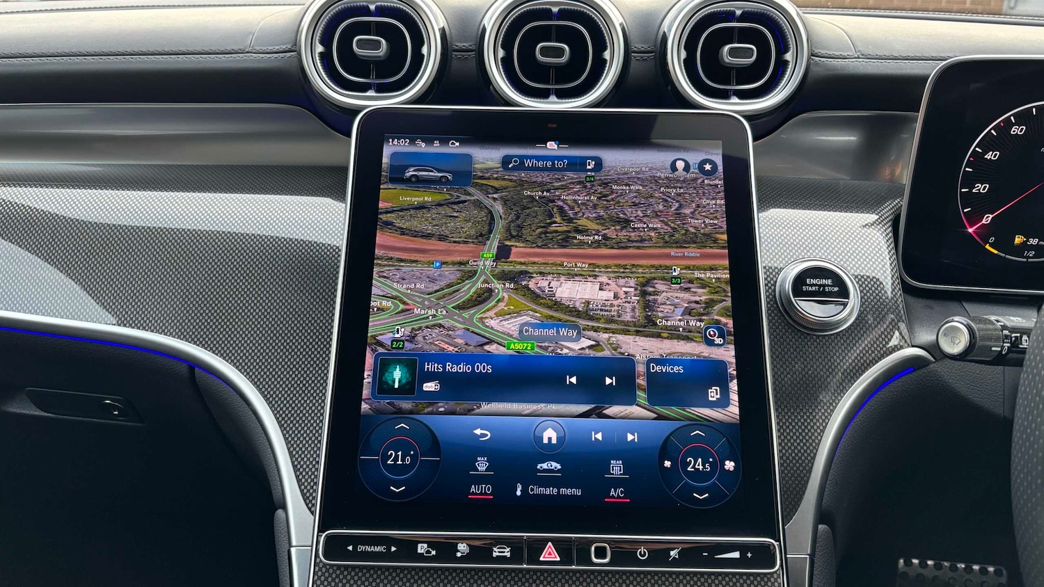 Used Mercedes-Benz GLC 2023 for sale - 77979577: Photo 2