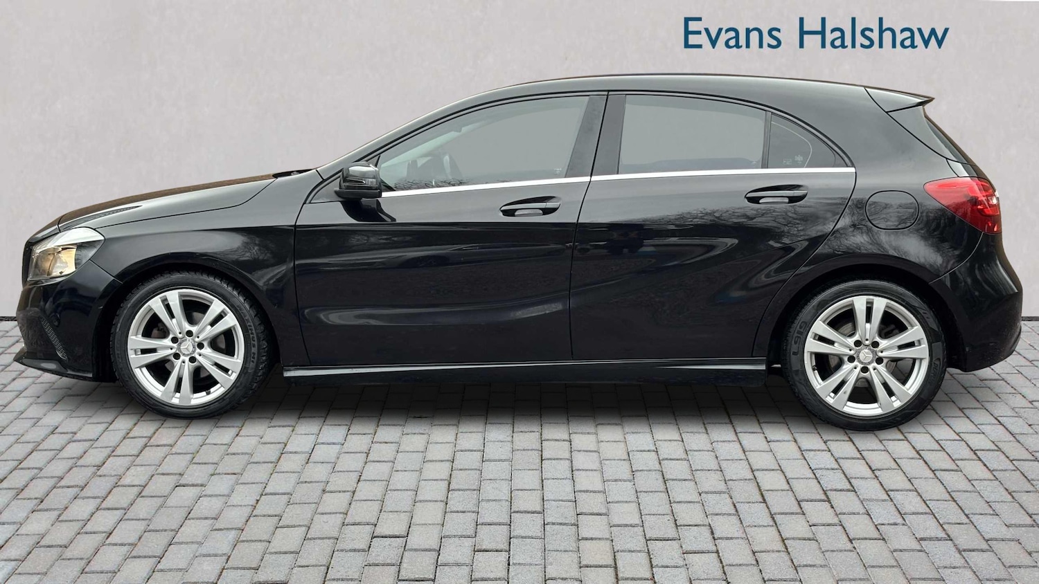 Used Mercedes-Benz A-Class 2017 for sale - 77540719: Photo 6