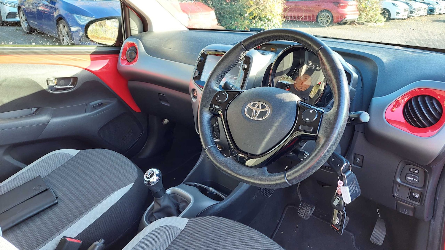 Used Toyota AYGO 2019 for sale - 76636808: Photo 3