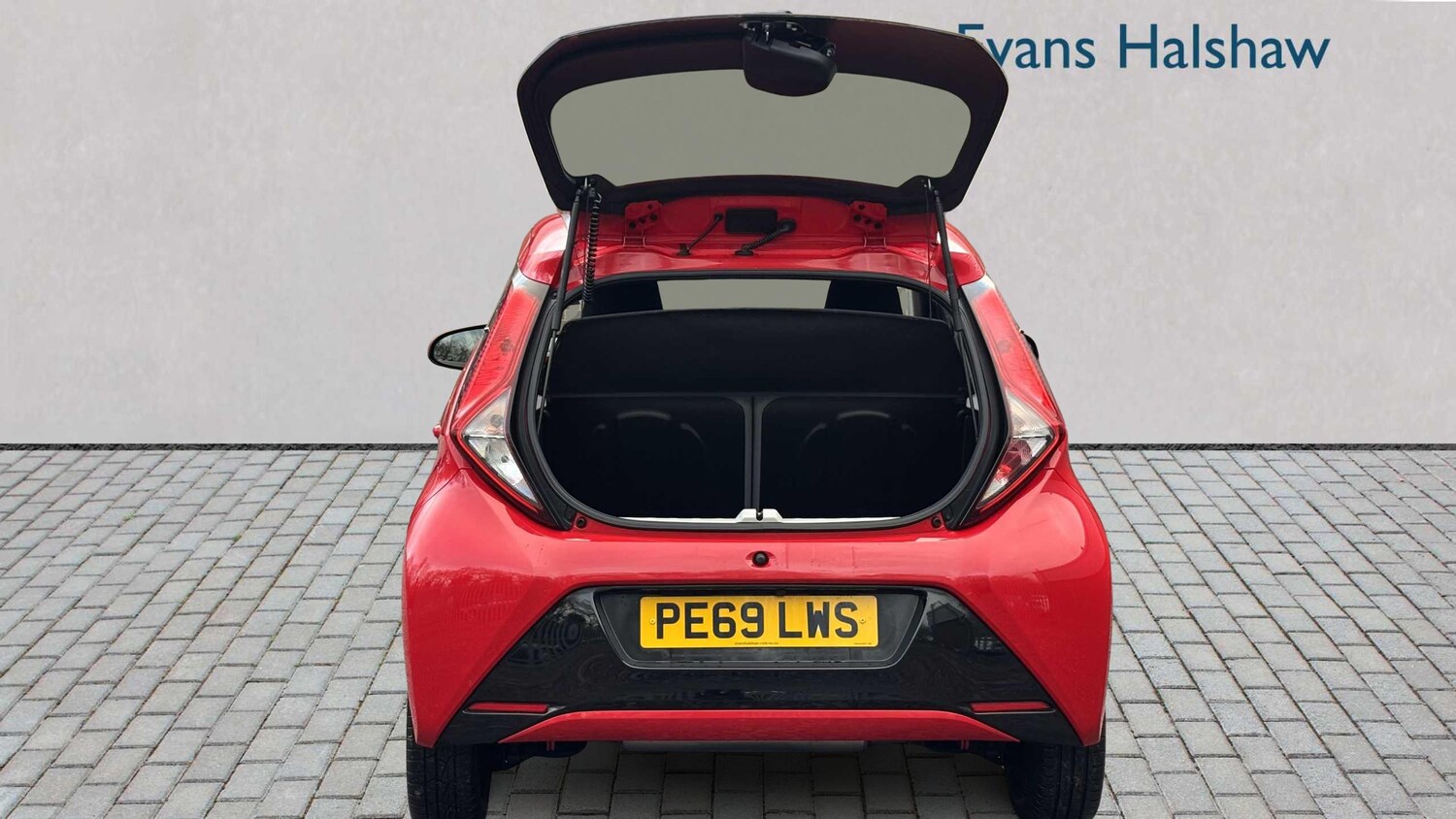 Used Toyota AYGO 2019 for sale - 76636808: Photo 9