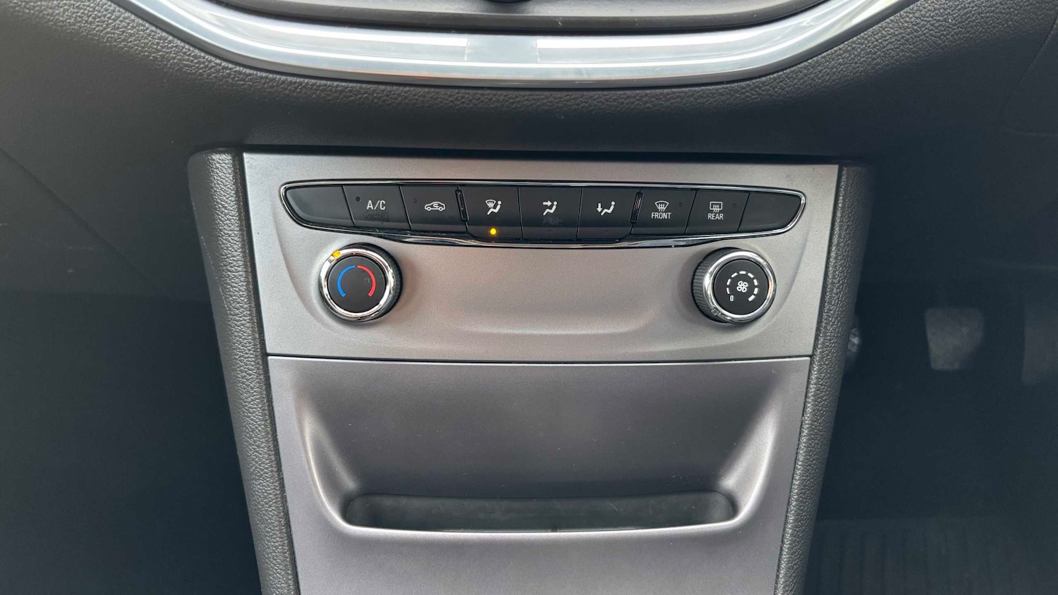 Used Vauxhall Astra 2017 for sale - 77032141: Photo 14