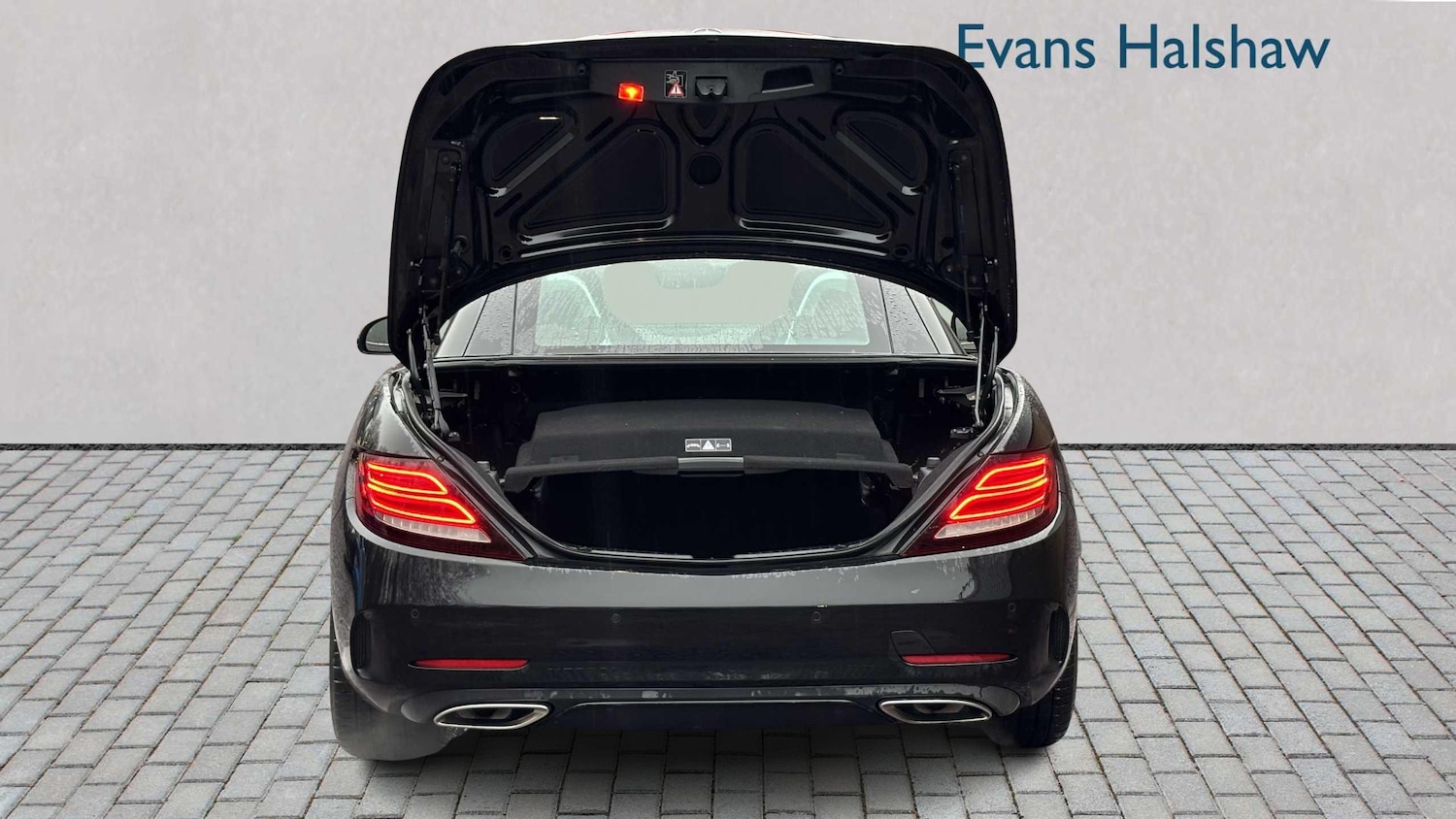 Used Mercedes-Benz SLC 2018 for sale - 78010166: Photo 9