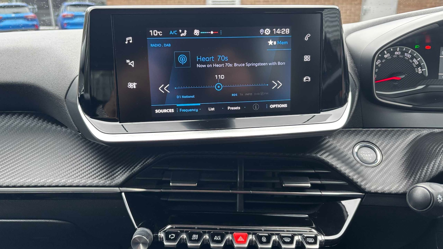 Used Peugeot 2008 2020 for sale - 77711197: Photo 2