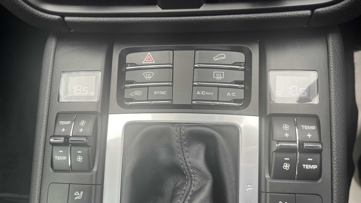 Used Porsche Macan 2019 for sale - 76156338: Photo 21