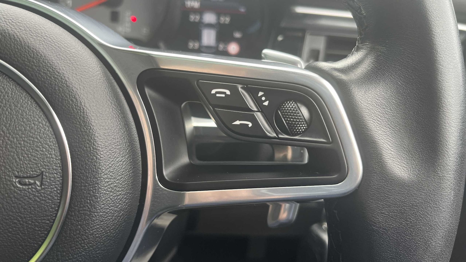 Used Porsche Macan 2019 for sale - 76156338: Photo 23