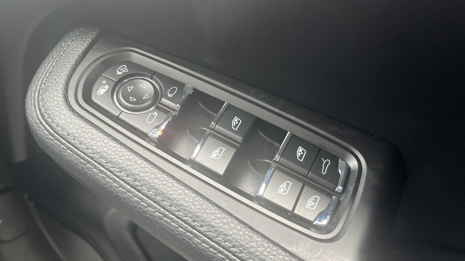 Used Porsche Macan 2019 for sale - 76156338: Photo 24