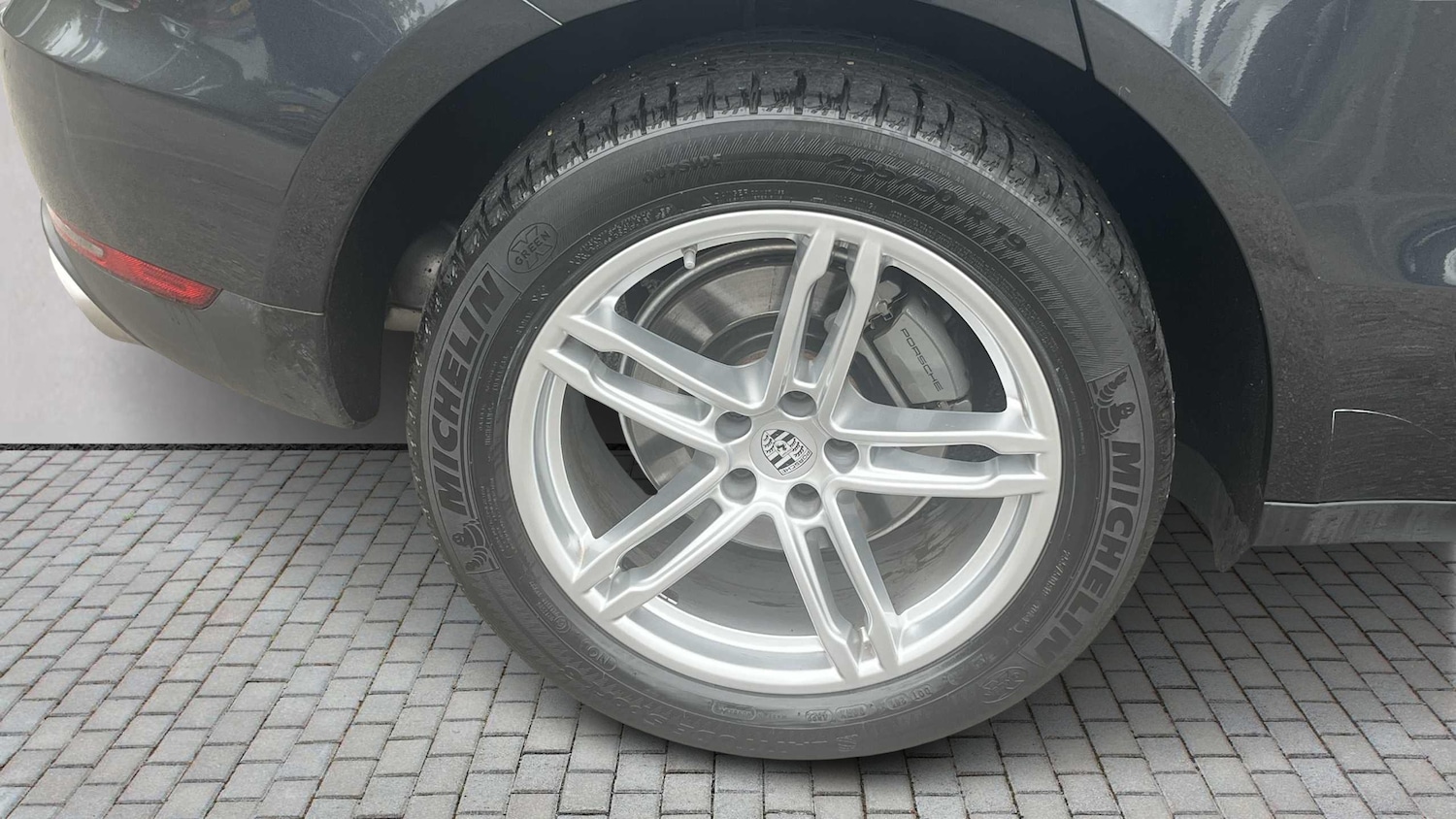 Used Porsche Macan 2019 for sale - 76156338: Photo 32