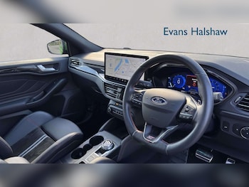 Used Ford Focus 2023 for sale - 78104522: Photo