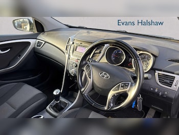 Used Hyundai i30 2014 for sale - 76916070: Photo