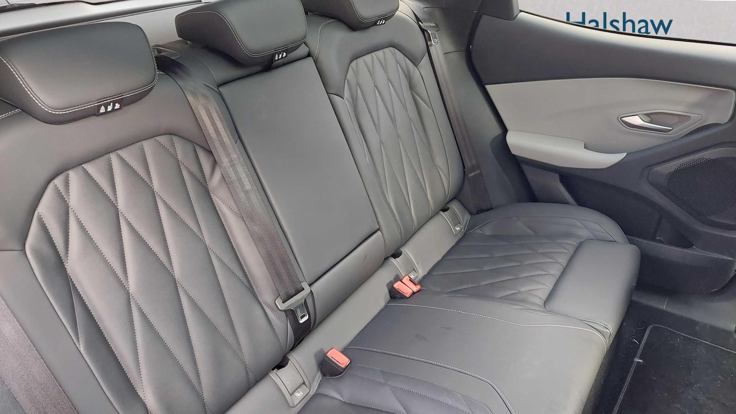 Used Ford Explorer 2025 for sale - 77414622: Photo 18