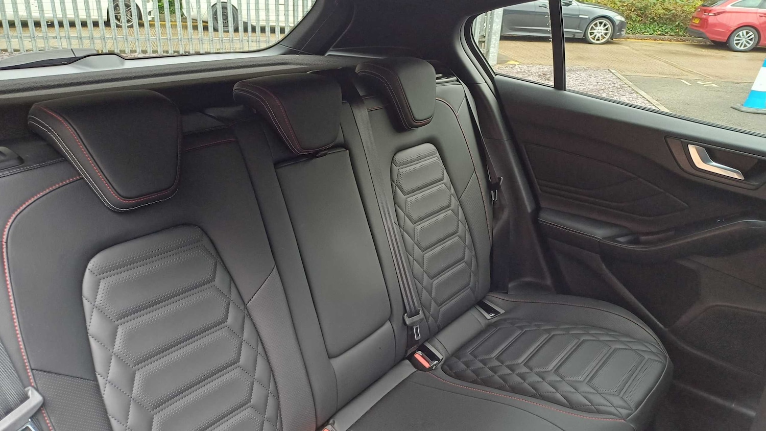 Used Ford Focus 2022 for sale - 76381756: Photo 16