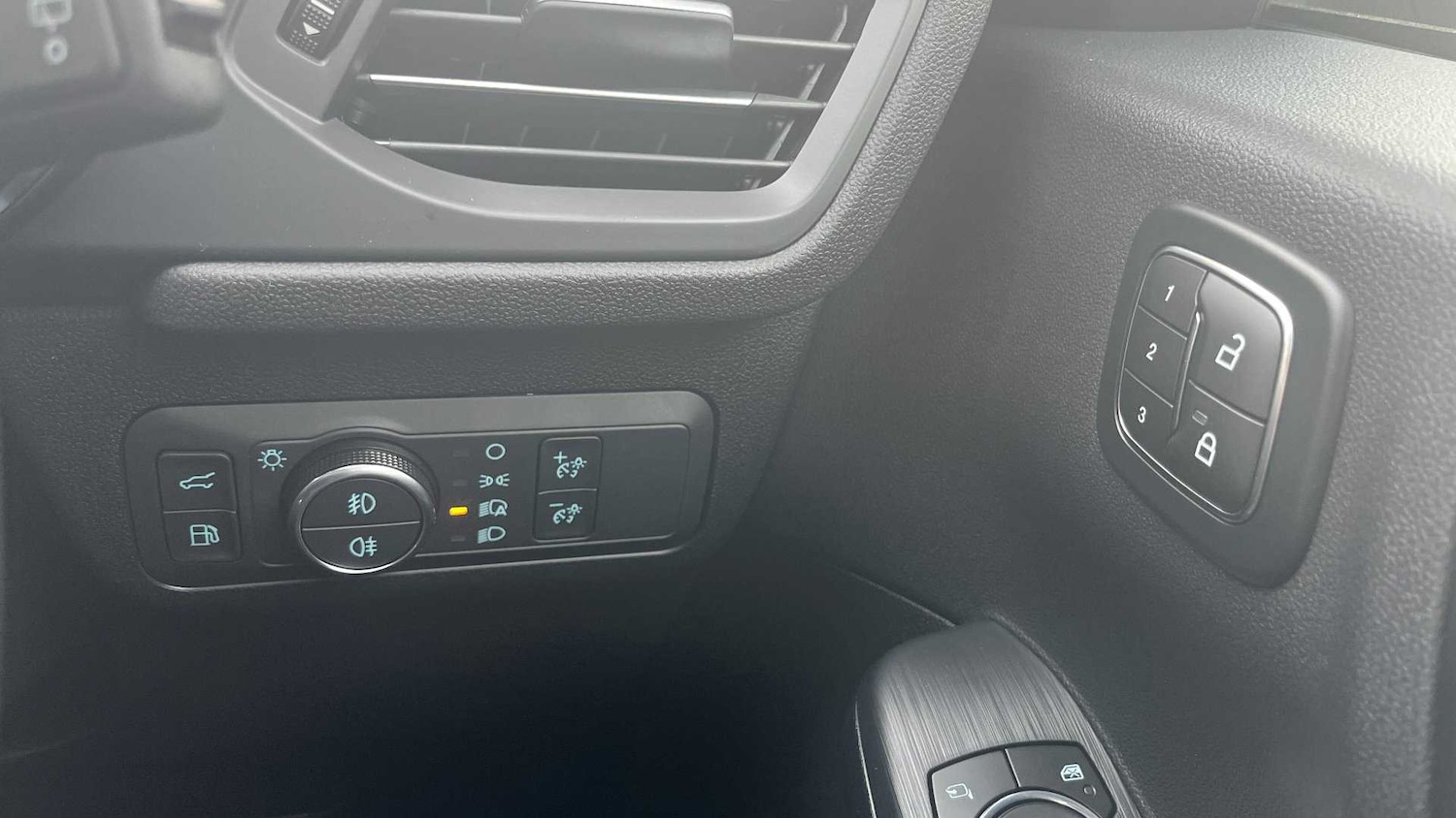 Used Ford Kuga 2024 for sale - 76421076: Photo 28