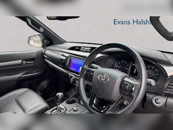 Used Toyota Hilux 2025 for sale - 79376690: Photo
