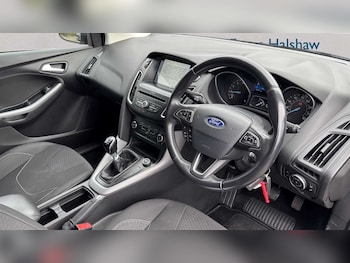 Used Ford Focus 2017 for sale - 78010392: Photo
