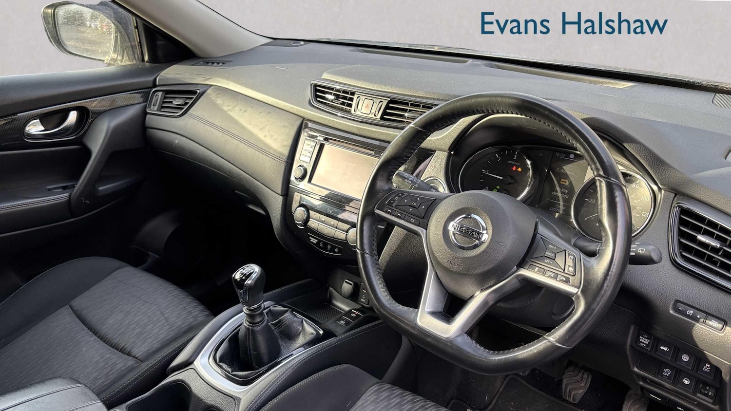 Used Nissan X-Trail 2021 for sale - 77011212: Photo 3