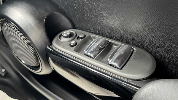 Used MINI Convertible 2022 for sale - 75530388: Photo 26