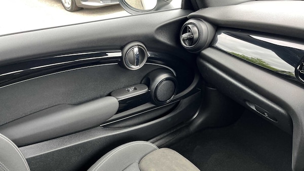 Used MINI Convertible 2022 for sale - 75530388: Photo 28