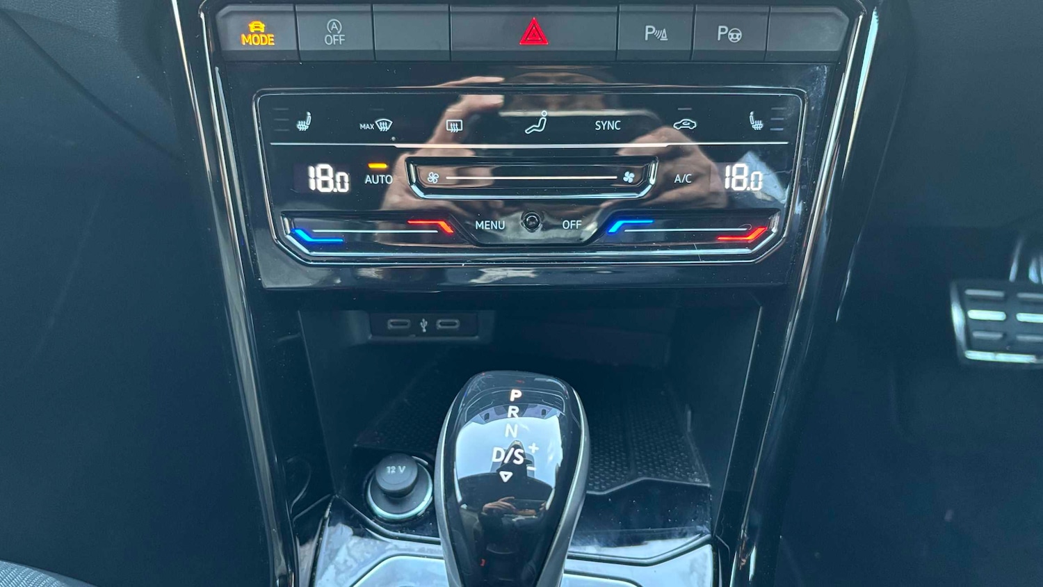 Used Volkswagen T-Roc 2022 for sale - 76967869: Photo 14