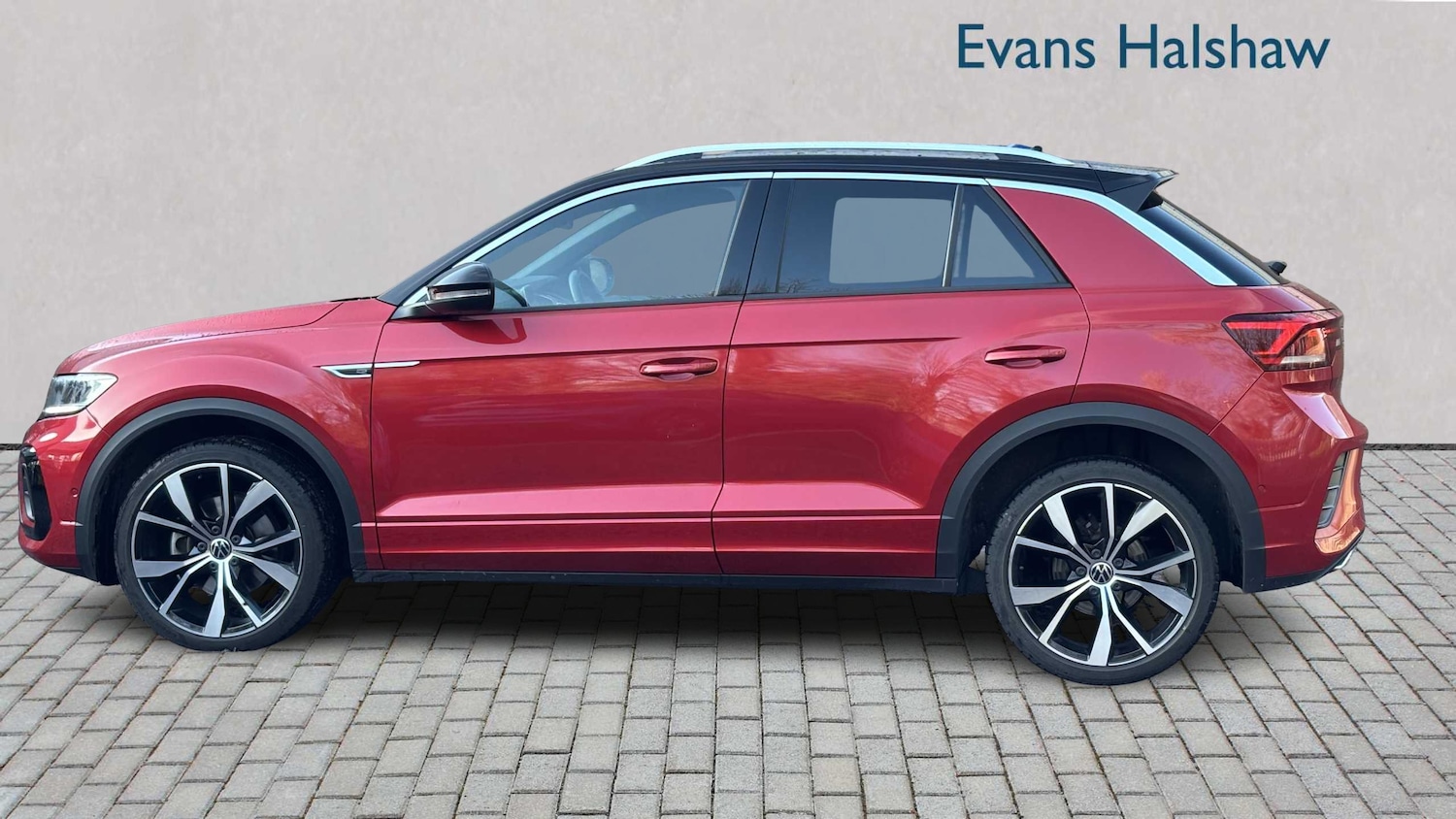 Used Volkswagen T-Roc 2022 for sale - 76967869: Photo 6