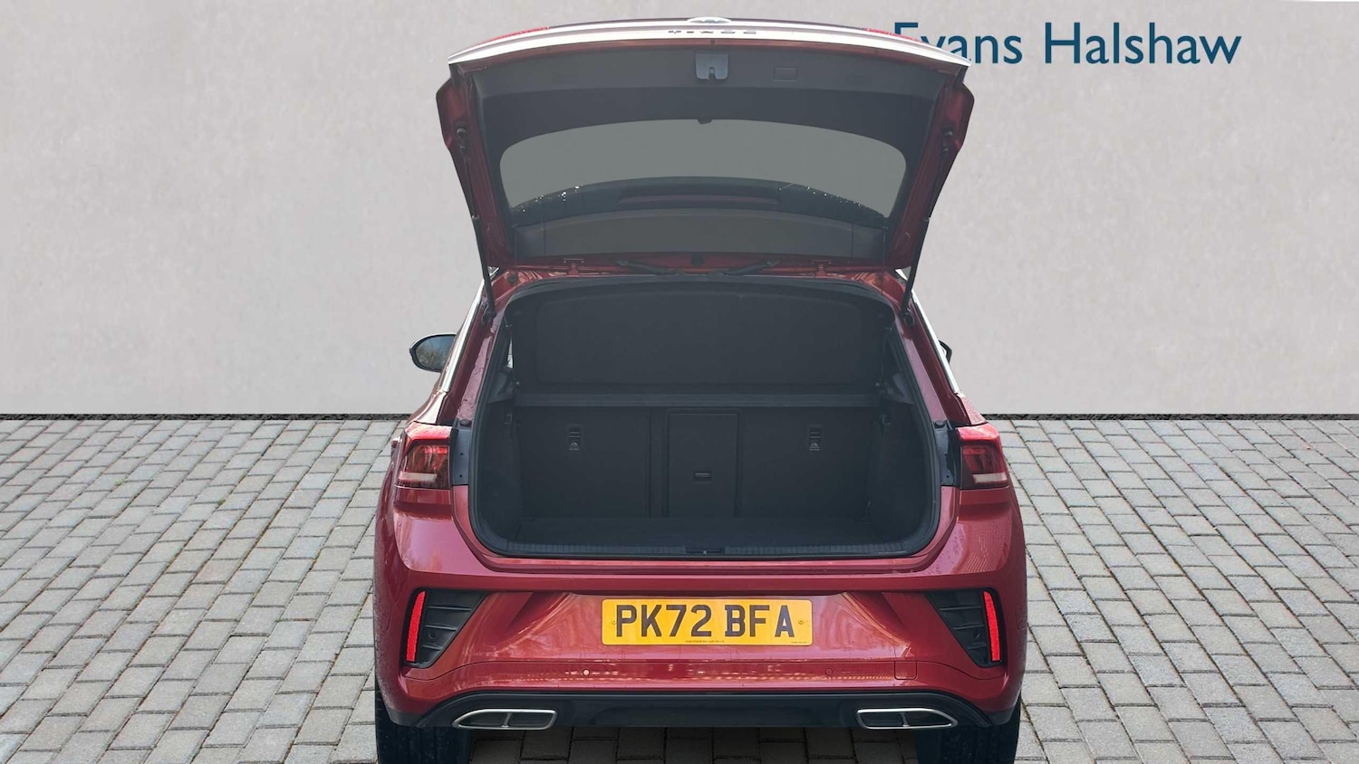 Used Volkswagen T-Roc 2022 for sale - 76967869: Photo 9