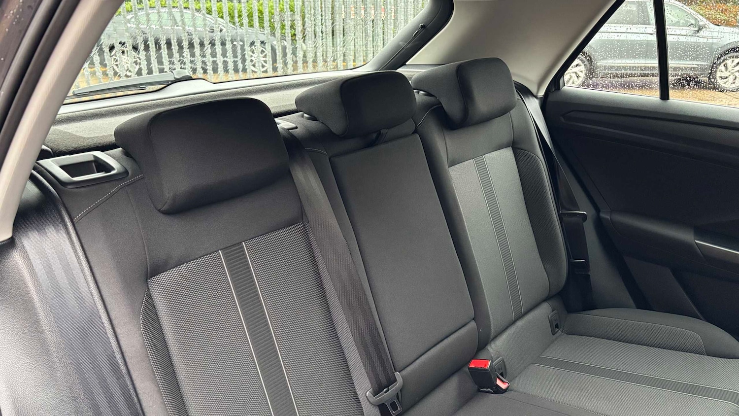 Used Volkswagen T-Roc 2023 for sale - 77698816: Photo 17