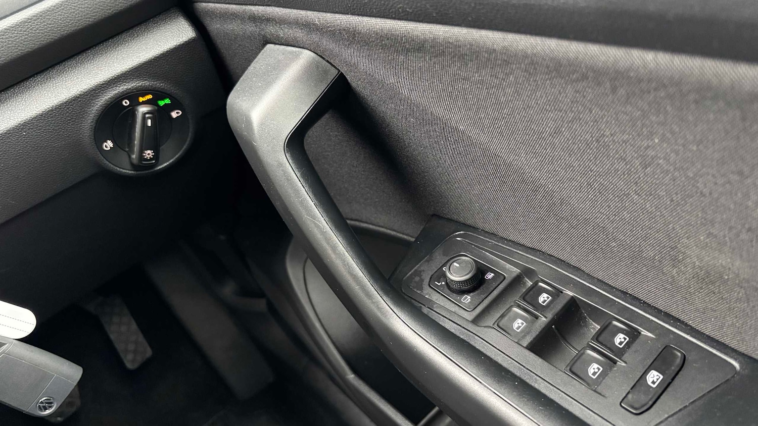 Used Volkswagen T-Roc 2023 for sale - 77698816: Photo 18