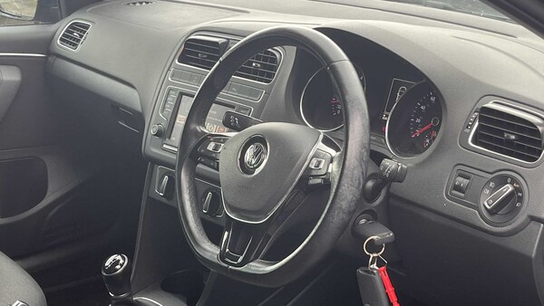 Used Volkswagen Polo 2017 for sale - 76218339: Photo 3