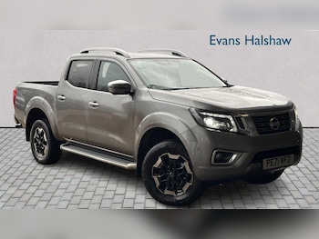 Nissan - Navara