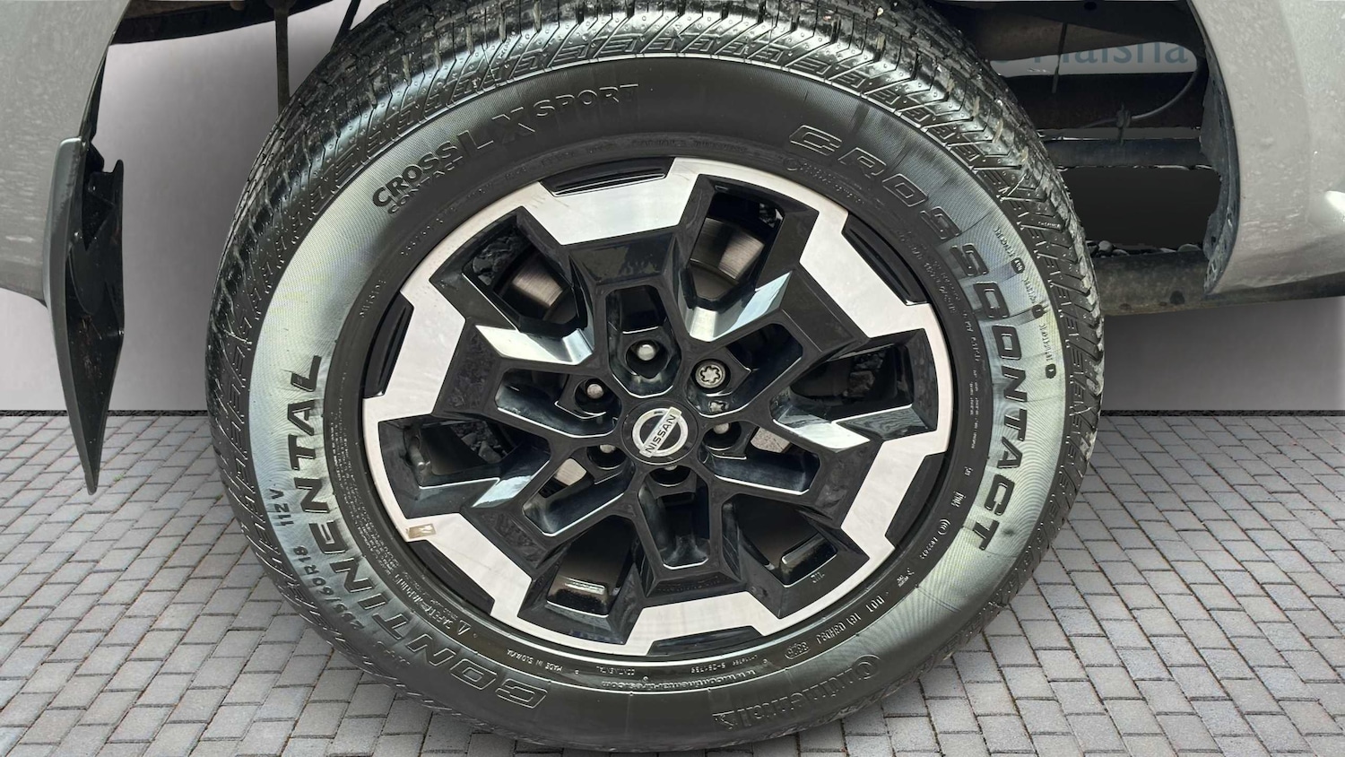 Used Nissan Navara 2021 for sale - 76746083: Photo 8