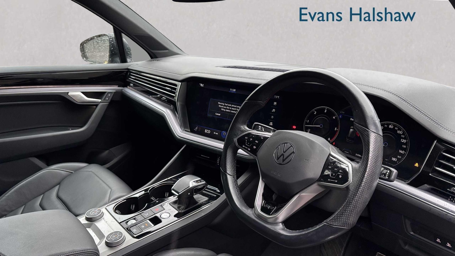 Used Volkswagen Touareg 2021 for sale - 76761085: Photo 3