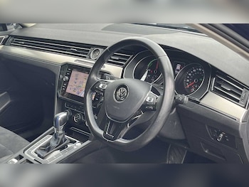 Used Volkswagen Passat 2018 for sale - 75661353: Photo