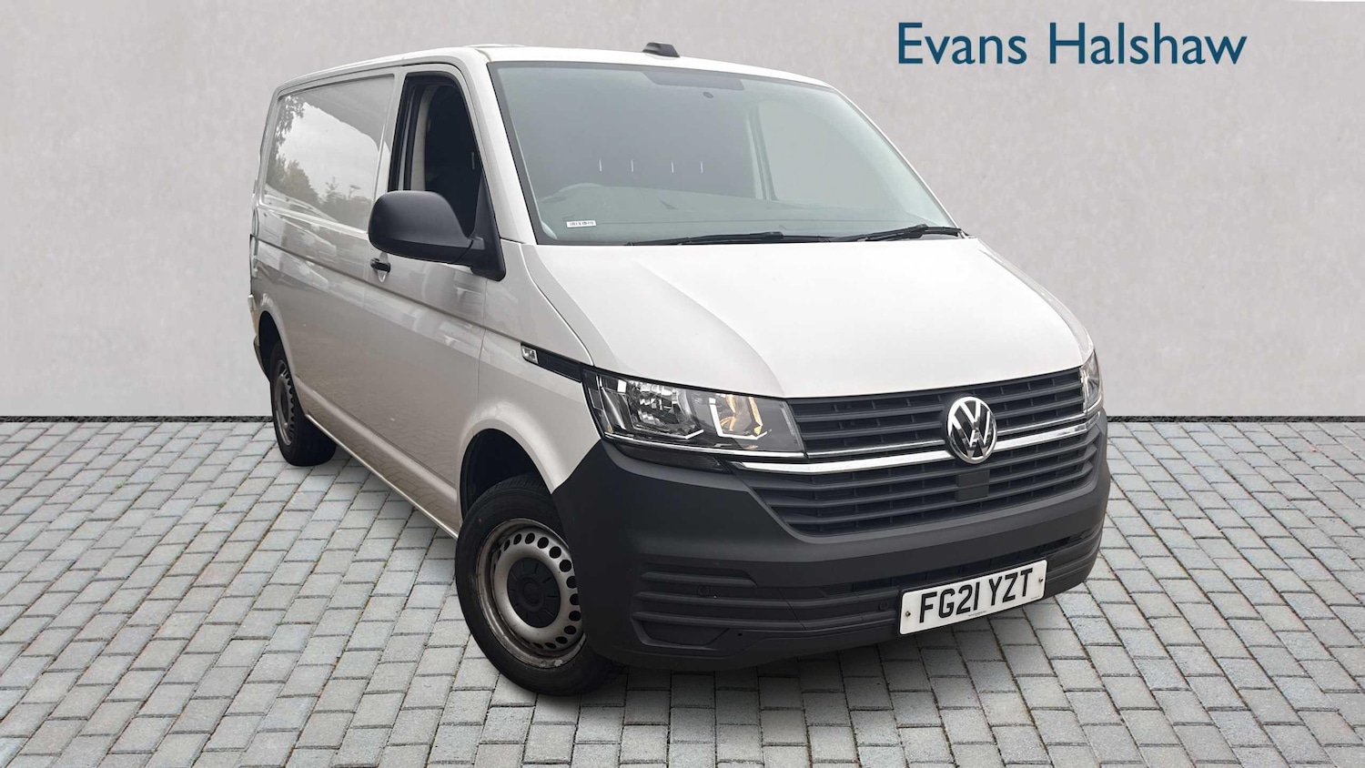 Used Volkswagen Transporter 2021 for sale - 76262402: Photo 1