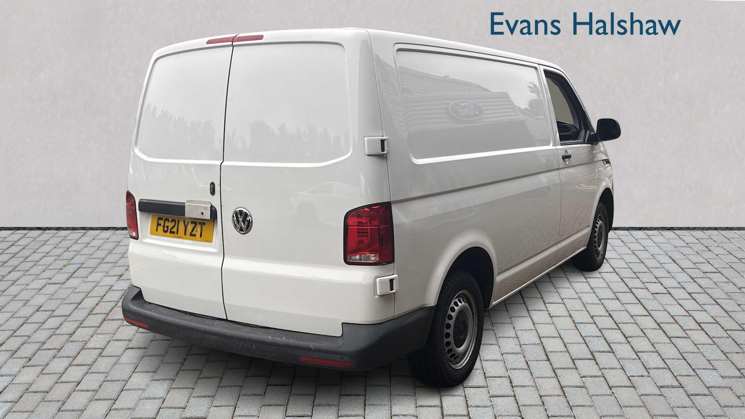 Used Volkswagen Transporter 2021 for sale - 76262402: Photo 3
