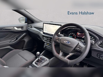 Used Ford Focus 2023 for sale - 77082964: Photo