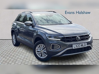Used Volkswagen T-Roc 2023 for sale - 78761084: Photo